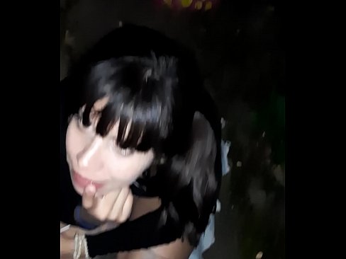 ❤️ Op der Strooss geschwollen Penis am Austausch fir Séissegkeeten ❤ Super Porn op Porno lb.quizfarmature.ru ﹏